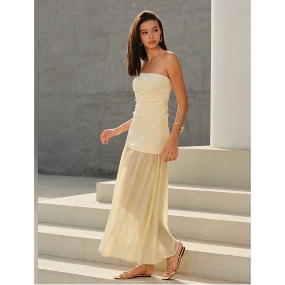 Commense Strapless Cream Dress